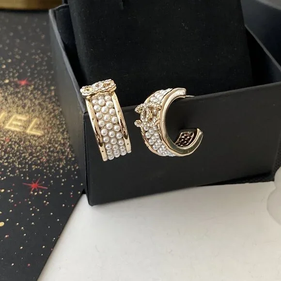 Chanel earrings - Picture 2 of 4